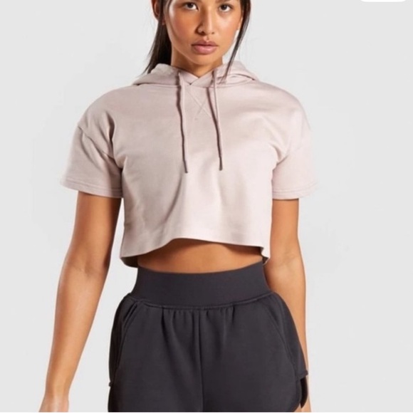 Gymshark Legacy Short Sleeved Cropped Hoodie - Picture 2 of 7